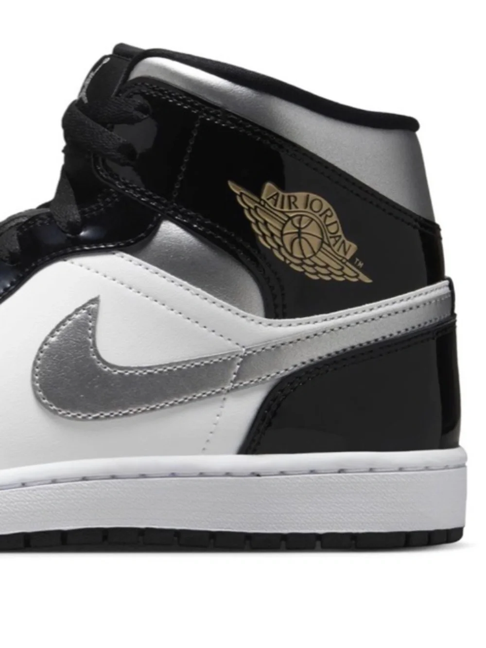 Jordan 1 Mid SE. Patent Black White Metallic Silver Gold. SIZE 10.5 - HV0789-010